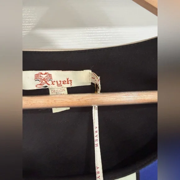 Aryeh Geometric Pattern Dress in Blue and Cream - Picture 3 of 6